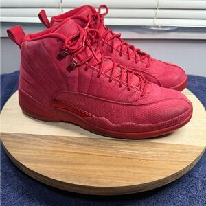 Air Jordan 12 Retro (Men’s 10)